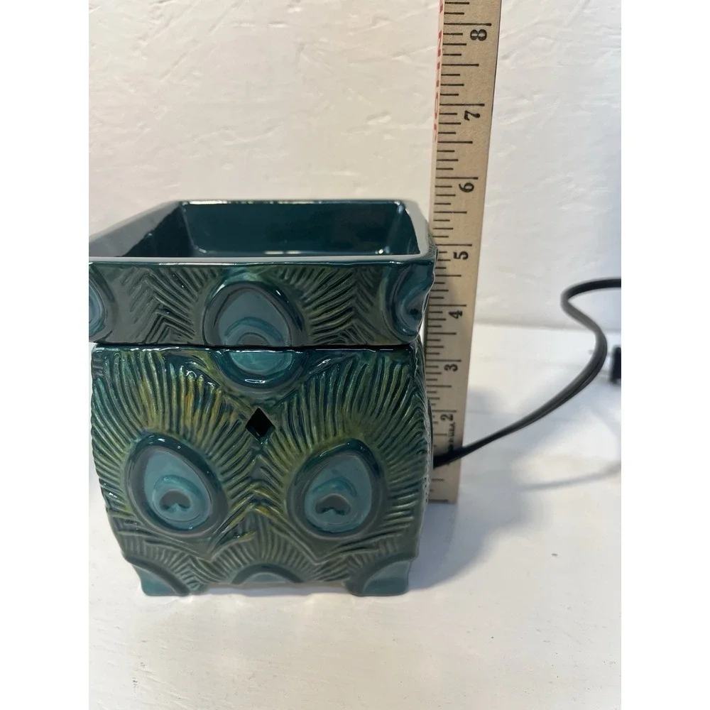 Tyler Candle Company‎ Exotic Peacock Wax Warmer With Diva Wax Melts. NIB